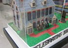 Cake Boss display case