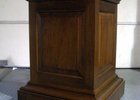 Mahogany pedestal